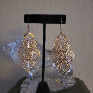 Handmade Dangling Lightweight Earrings (Gold Leaf)